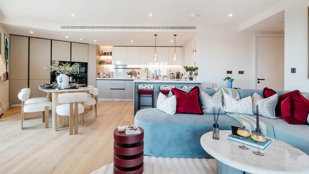 2 31 White City Living