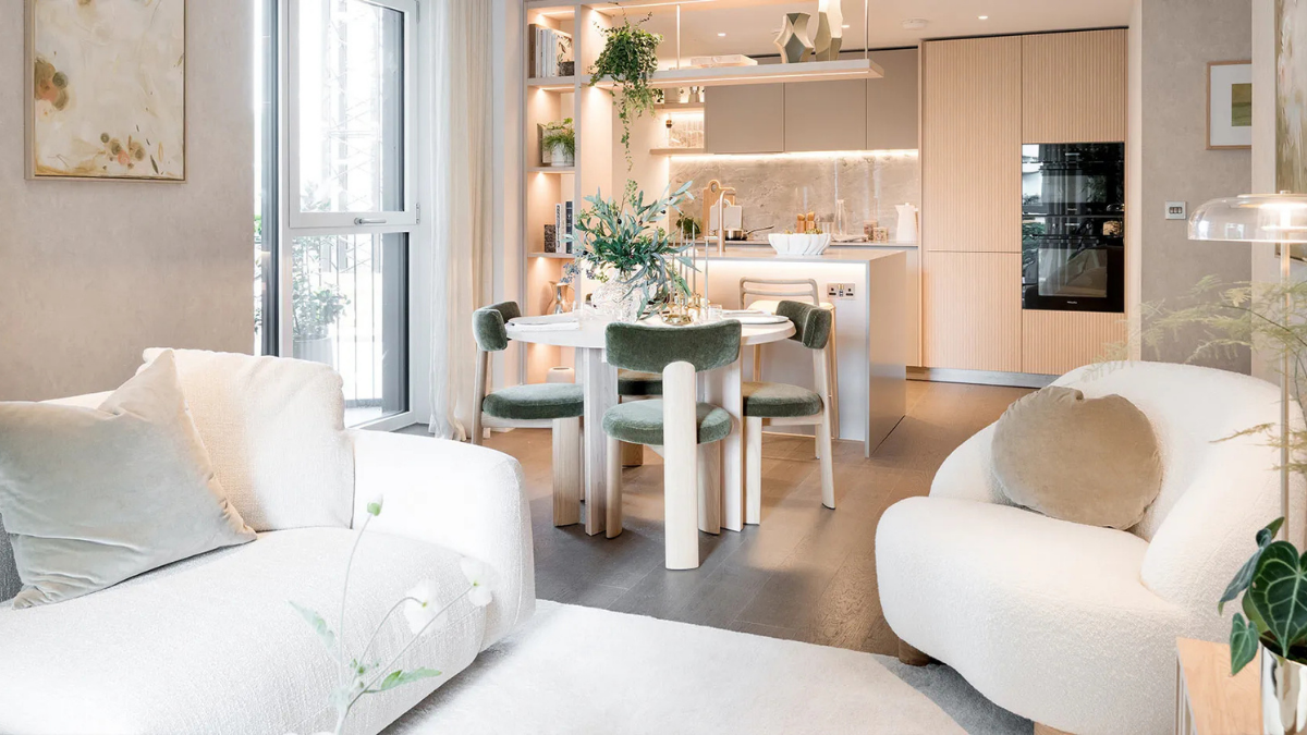 5 7 White City Living